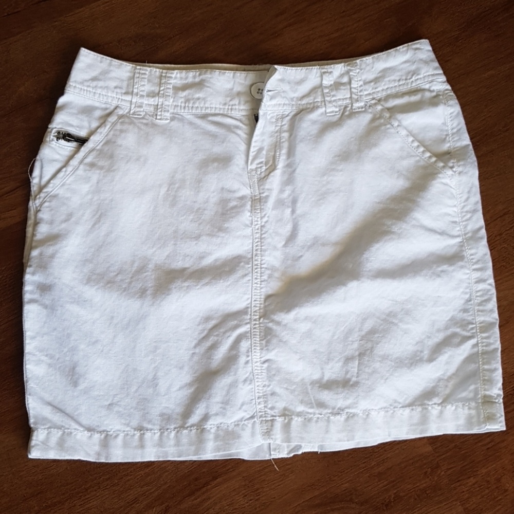 White linen skirt